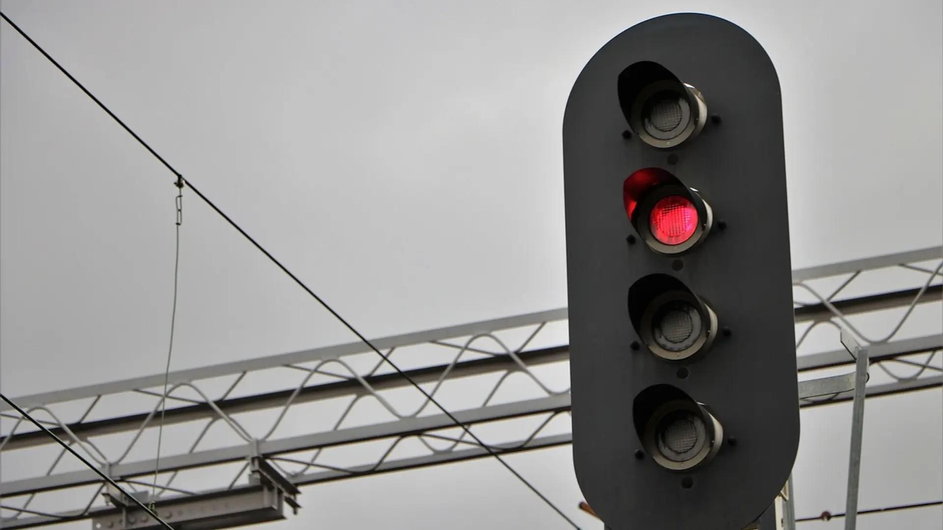 The bond market is flashing a clear signal on interest rates. Bitcoin bulls should take note