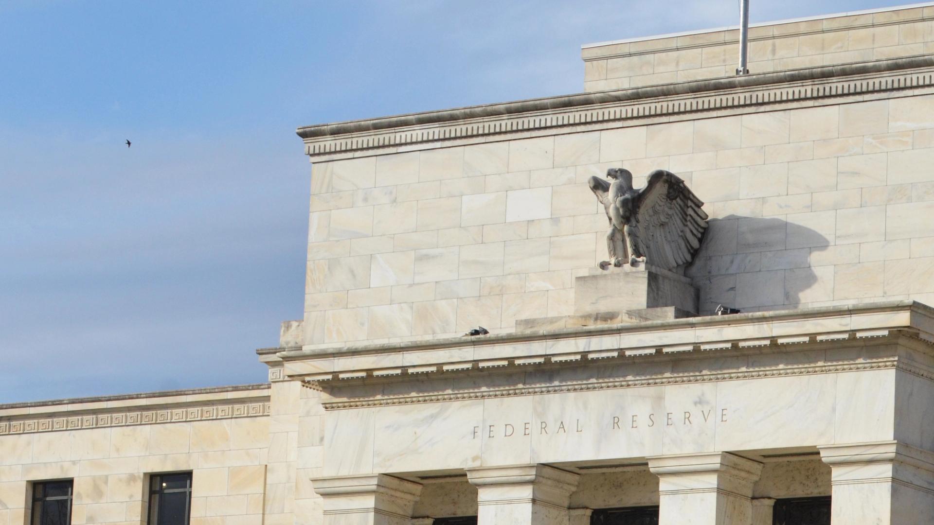 U.S. agencies seek stablecoin customer-ID rules akin to banks in new GENIUS Act rule