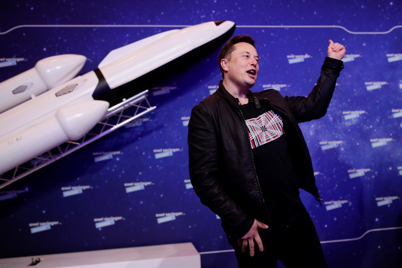 Elon Musk's SpaceX (SPCX) tops earnings as bitcoin (BTC) holding value drops by $540 million